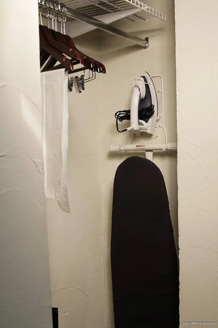 Отель Bazarell Inn