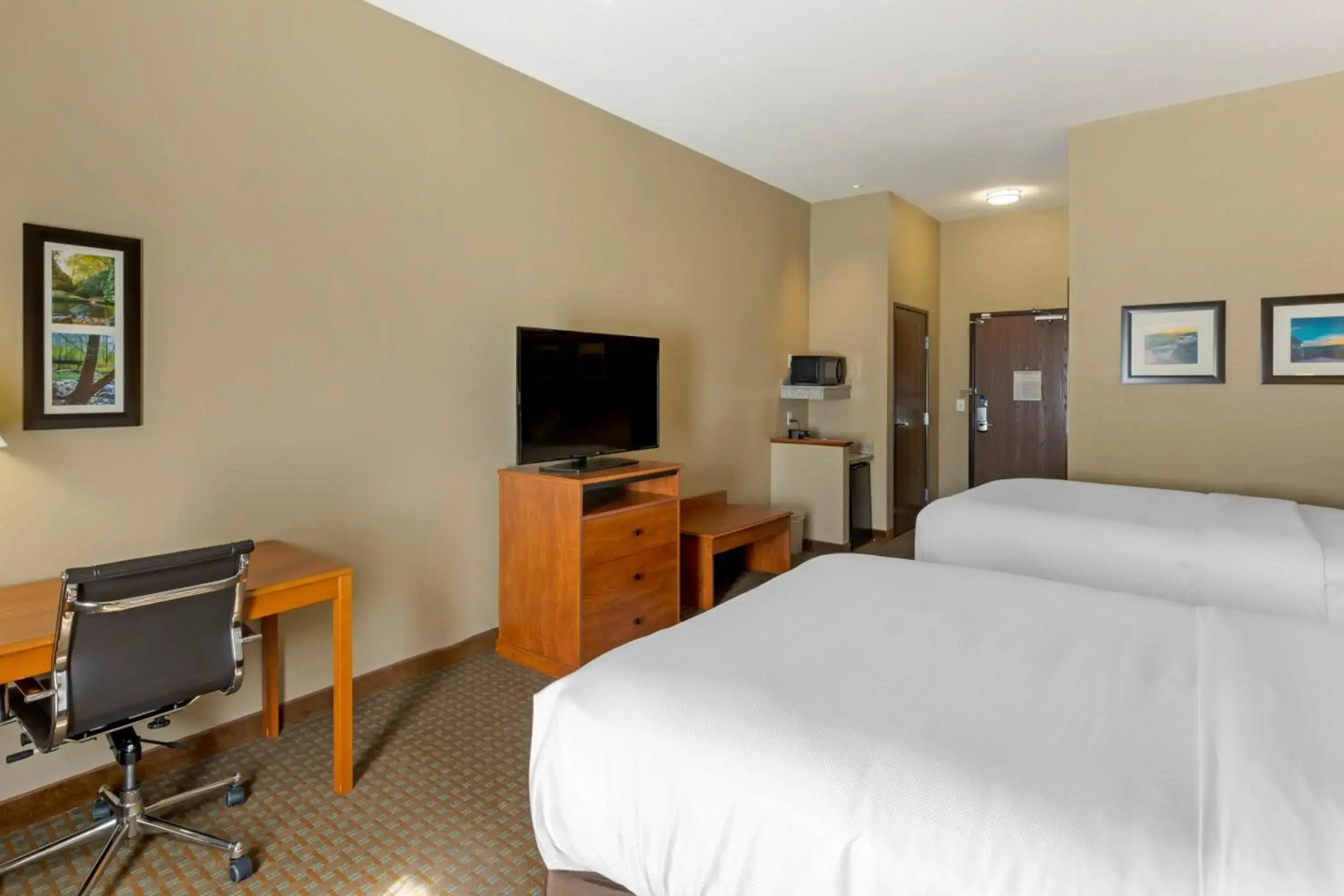 Comfort Inn & Suites Marion I-57