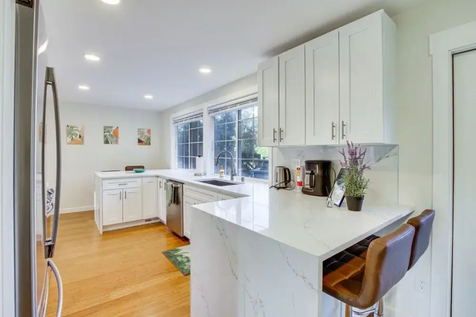 Modern Kirkland Home w/ Sauna & Outdoor Fireplace