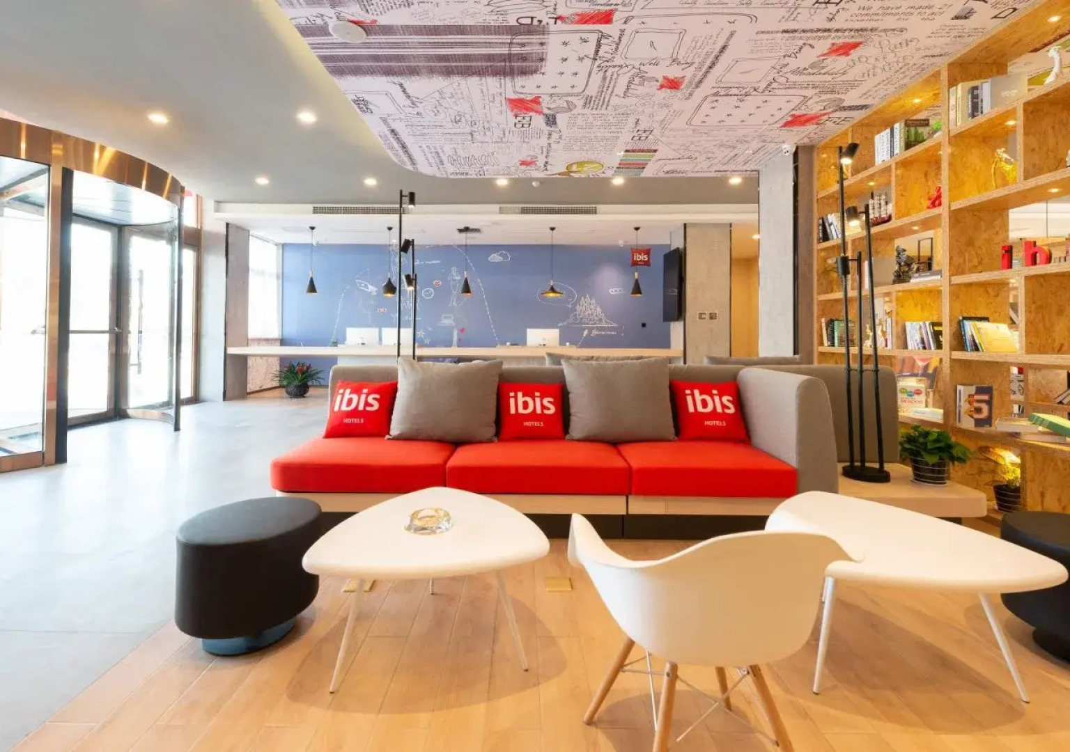 Ibis Guanyun Kowloon Port Water Street Hotel