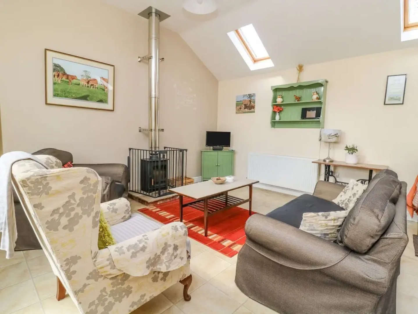 1 Pines Farm Cottages