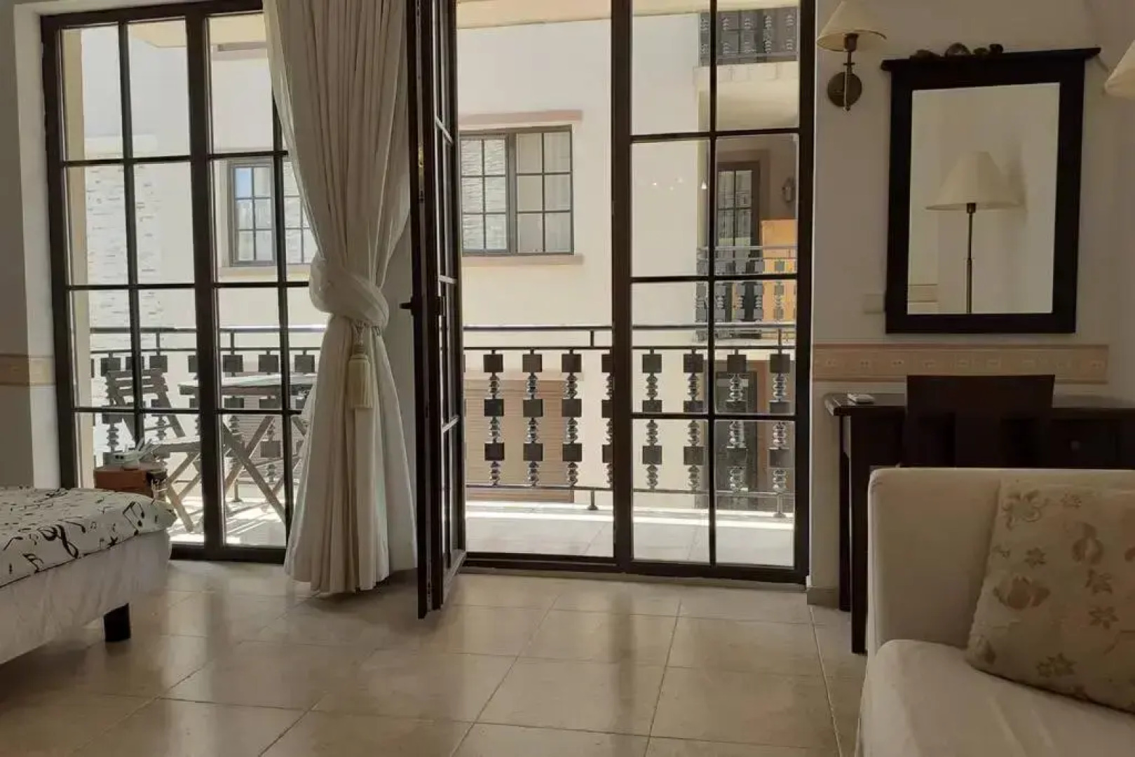 Private Apartment in The Cliff Resort