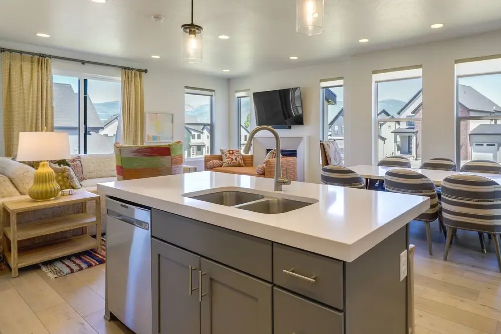 Heber Haven w/ Cozy Fireplace & Mountain Views!