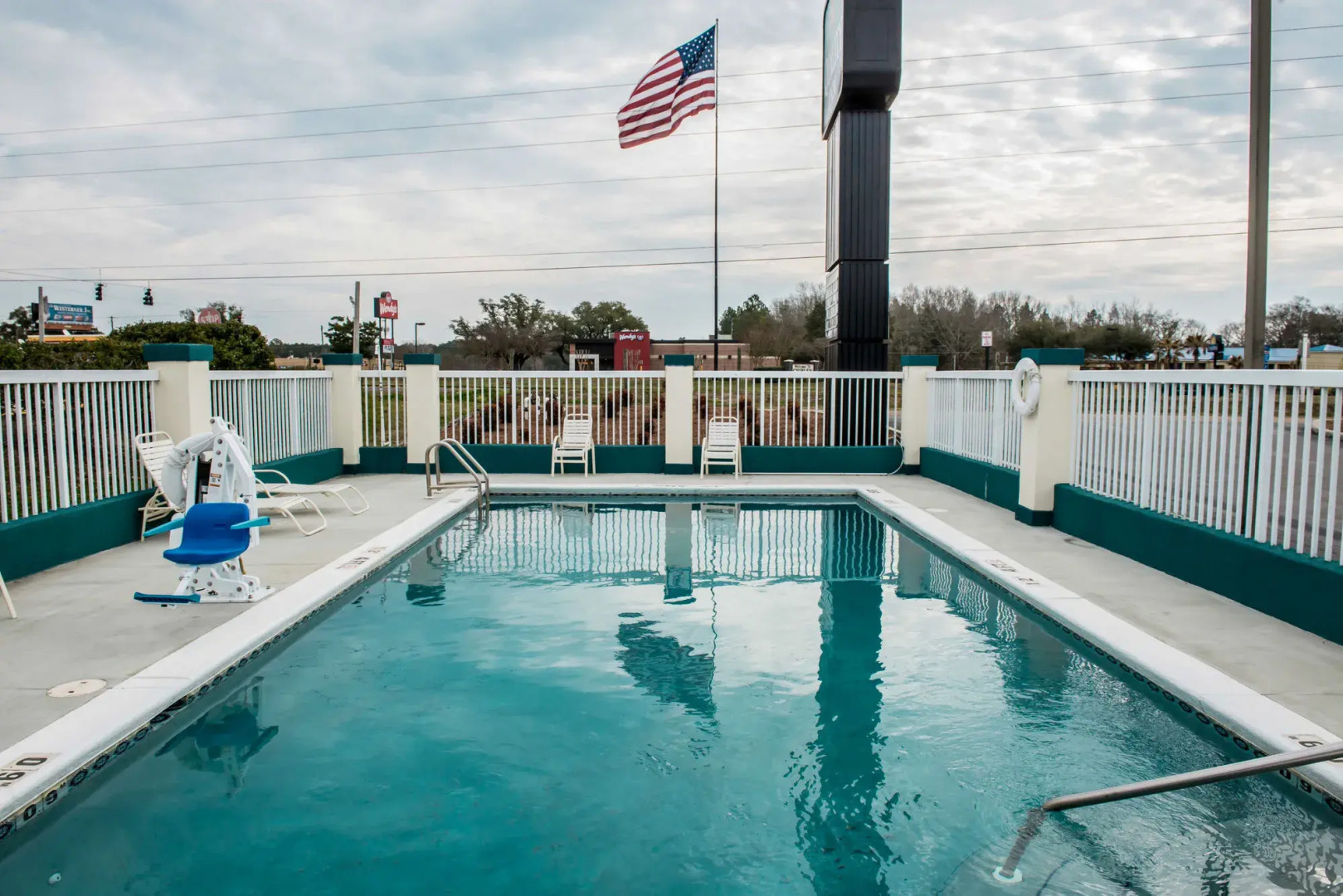 Quality Inn Chipley I-10 at Exit 120