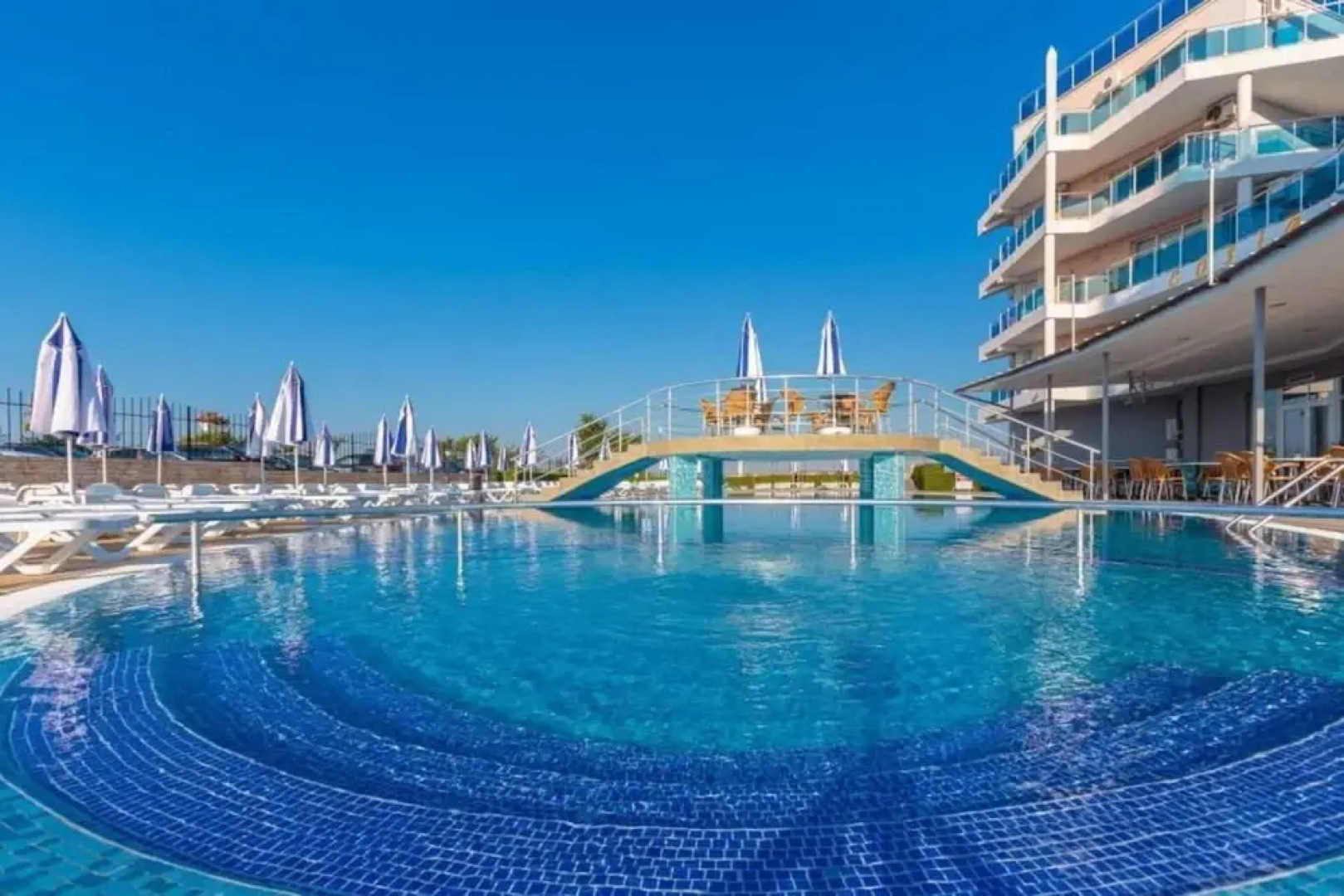 Spectacular Sea View 1-bed Apartment in Aheloy