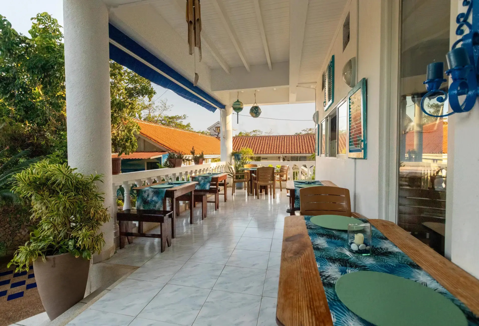 Hosteria Mar y Sol