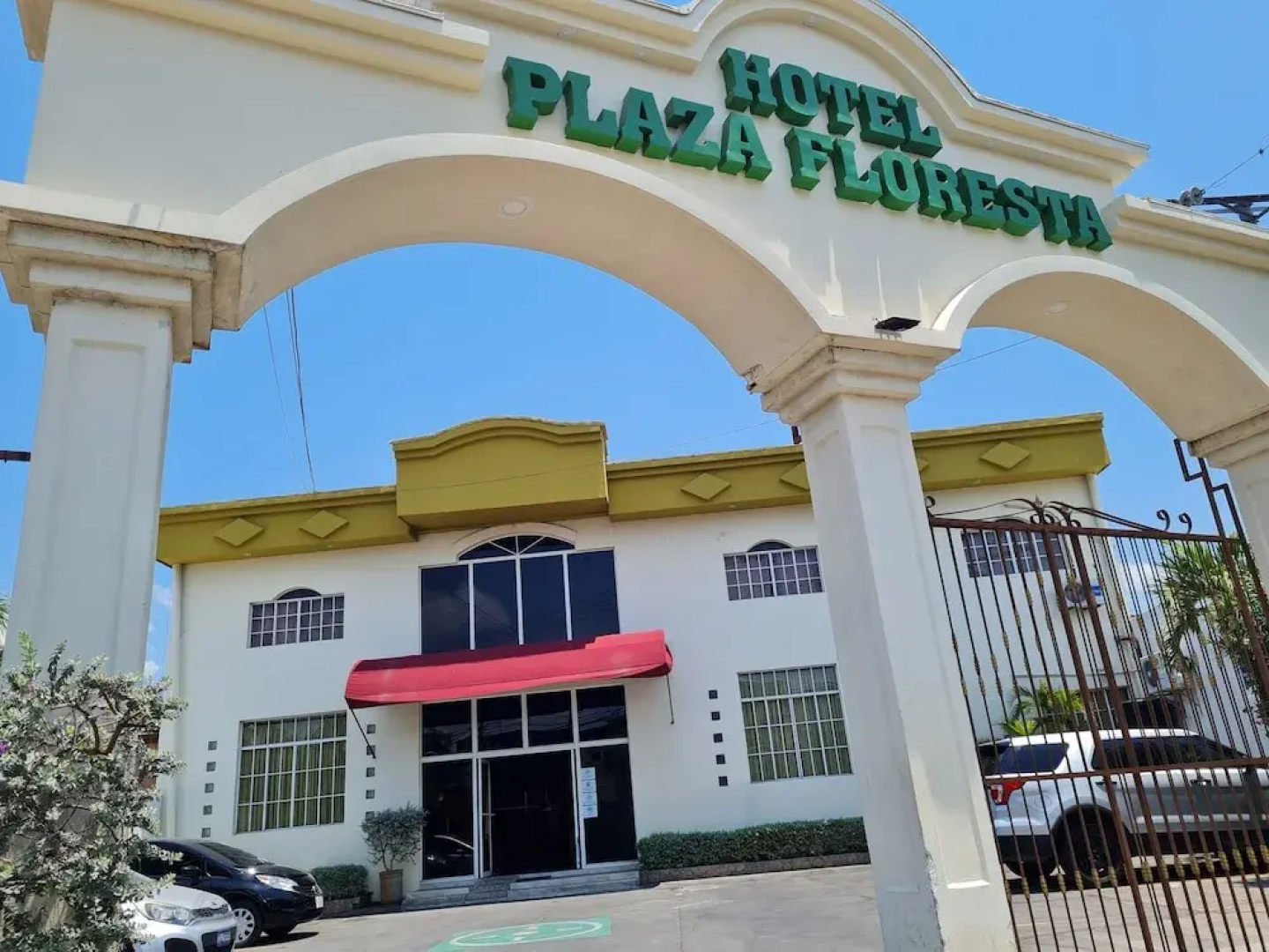 Hotel Plaza Floresta