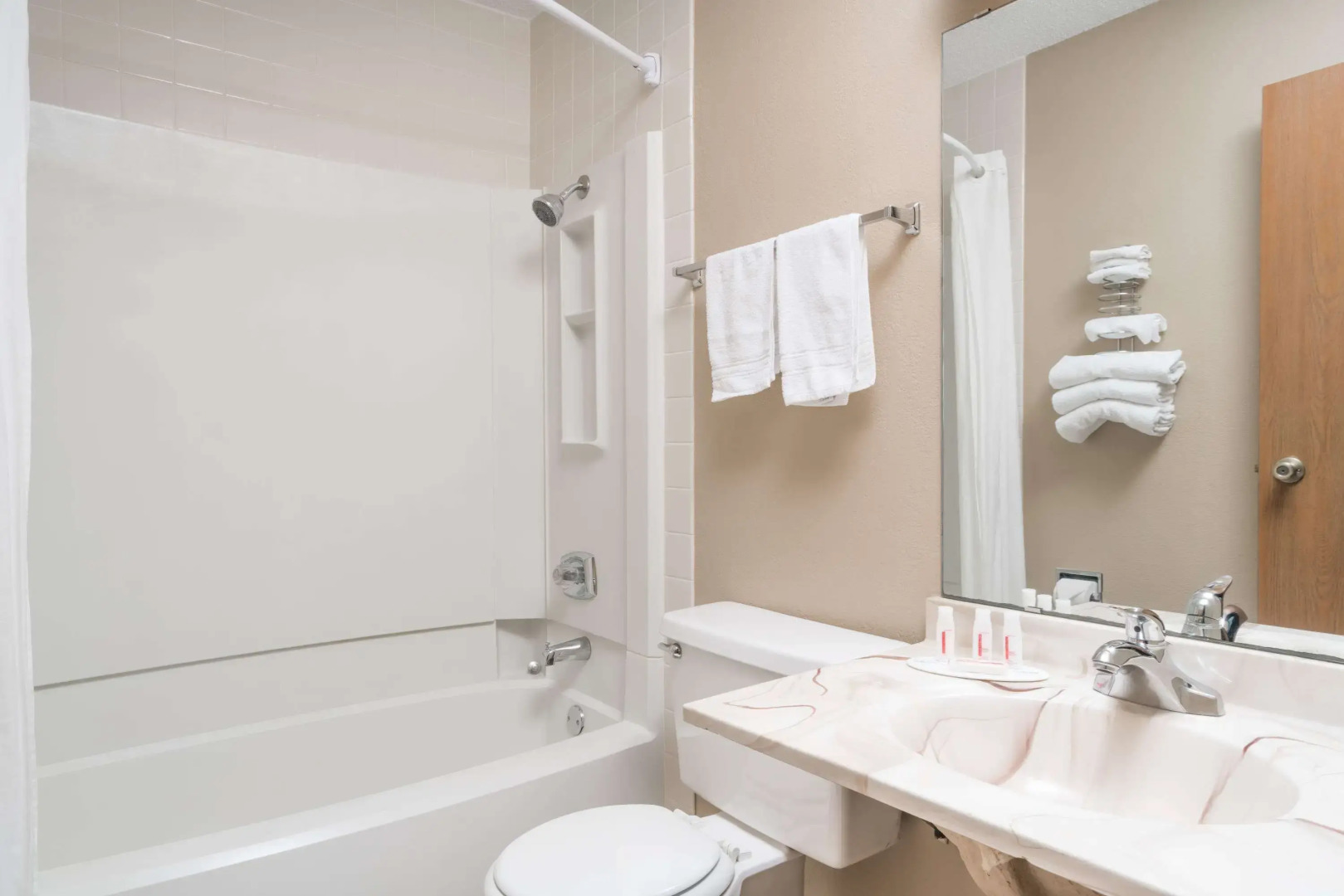 Super 8 by Wyndham Baxter/Brainerd Area