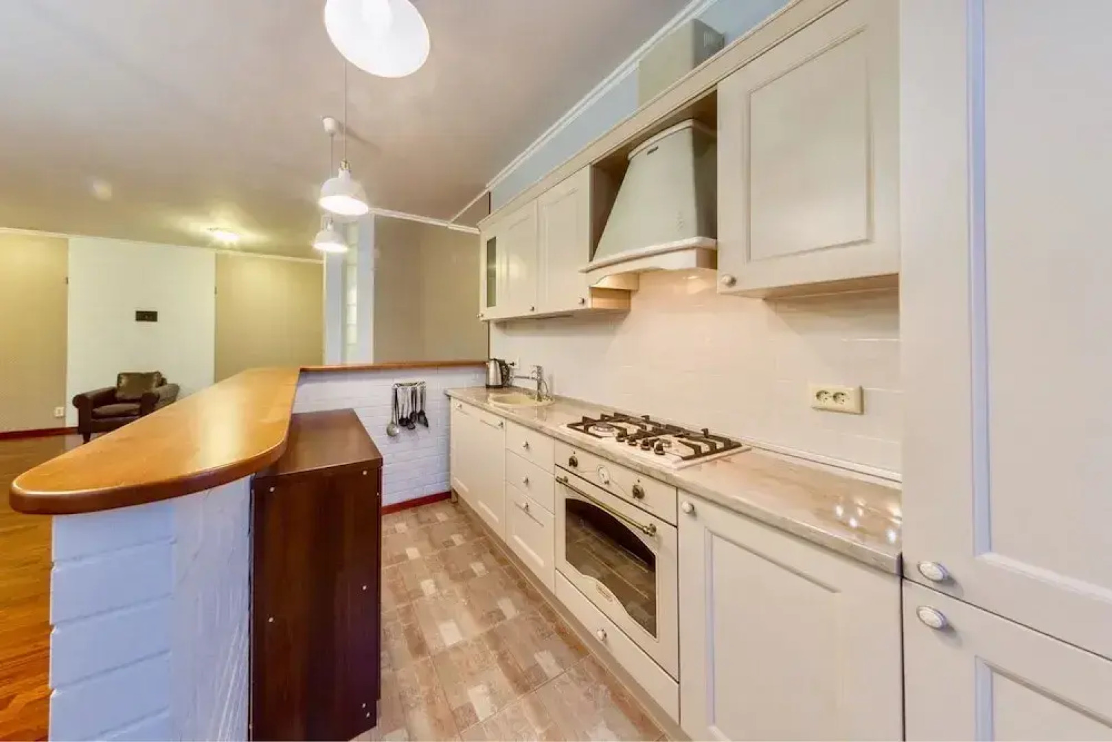 Апартаменты «hth24 на Владимирском пр-те»