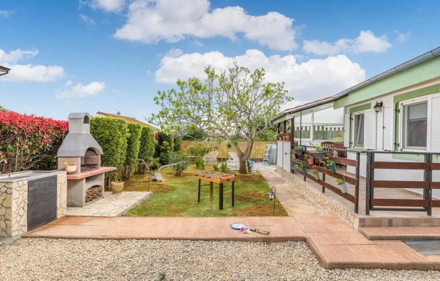 Nice Home in Valbandon with Hot Tub, WiFi & 2 Bedrooms