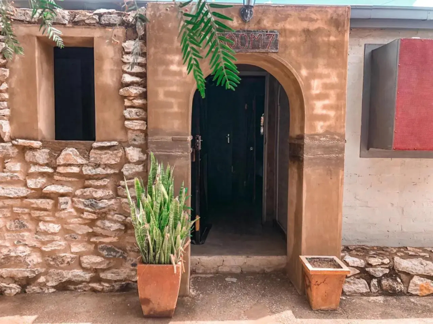 Nkisi Guesthouse