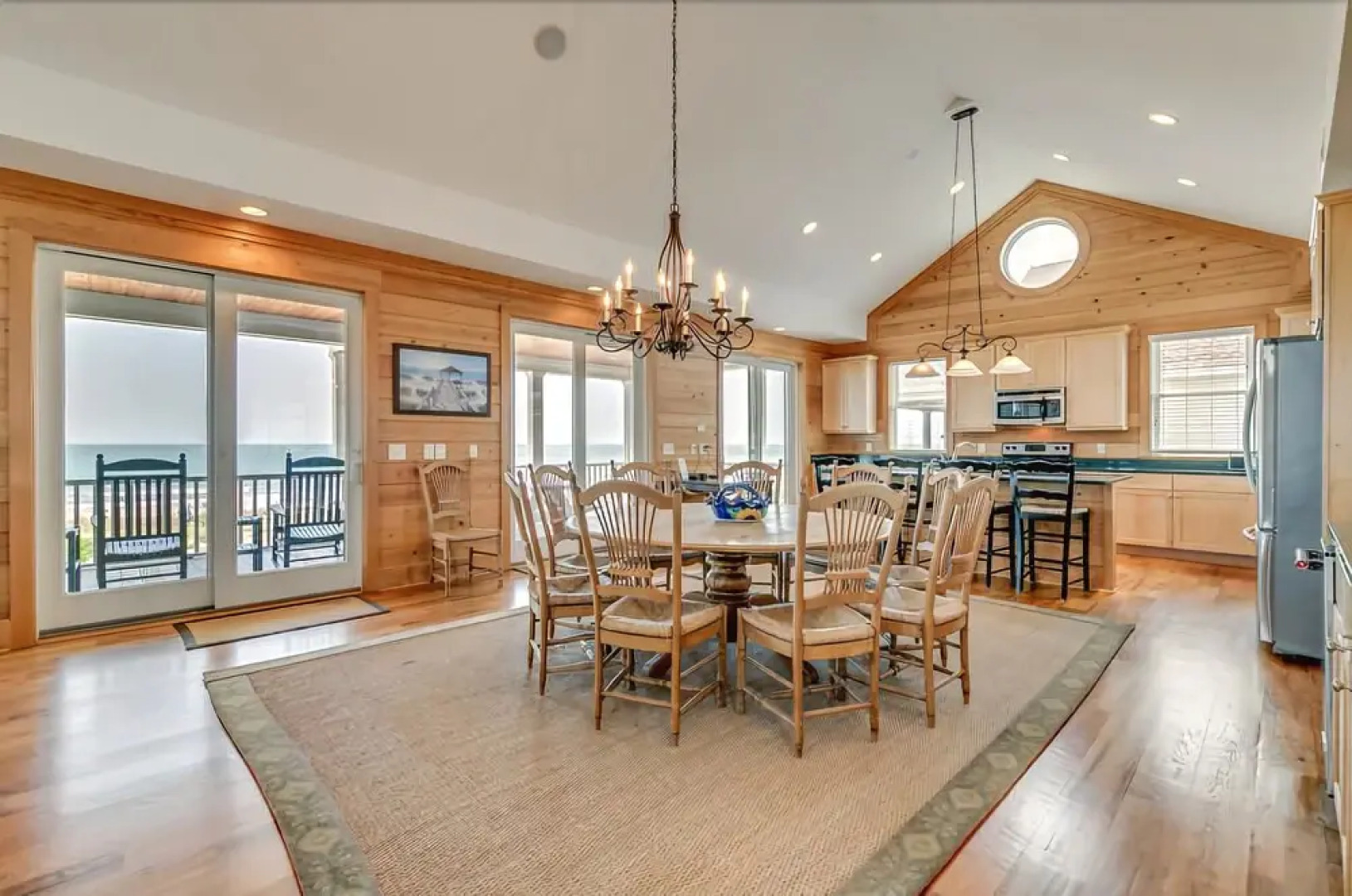 1001 Mr Bug s Summer 6 Br home by RedAwning