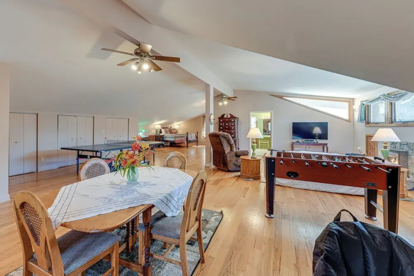 Peaceful Bryson City Cabin w/ Hot Tub & Deck!