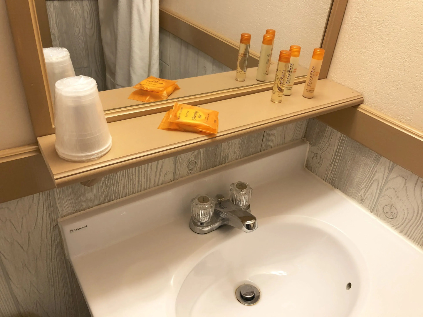 Rockerville Lodge & Cabins