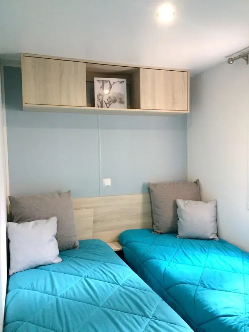 Property With 3 Bedrooms in Saint-julien-en-born, With Pool Access and Furnished Terrace - 4 km From the Beach