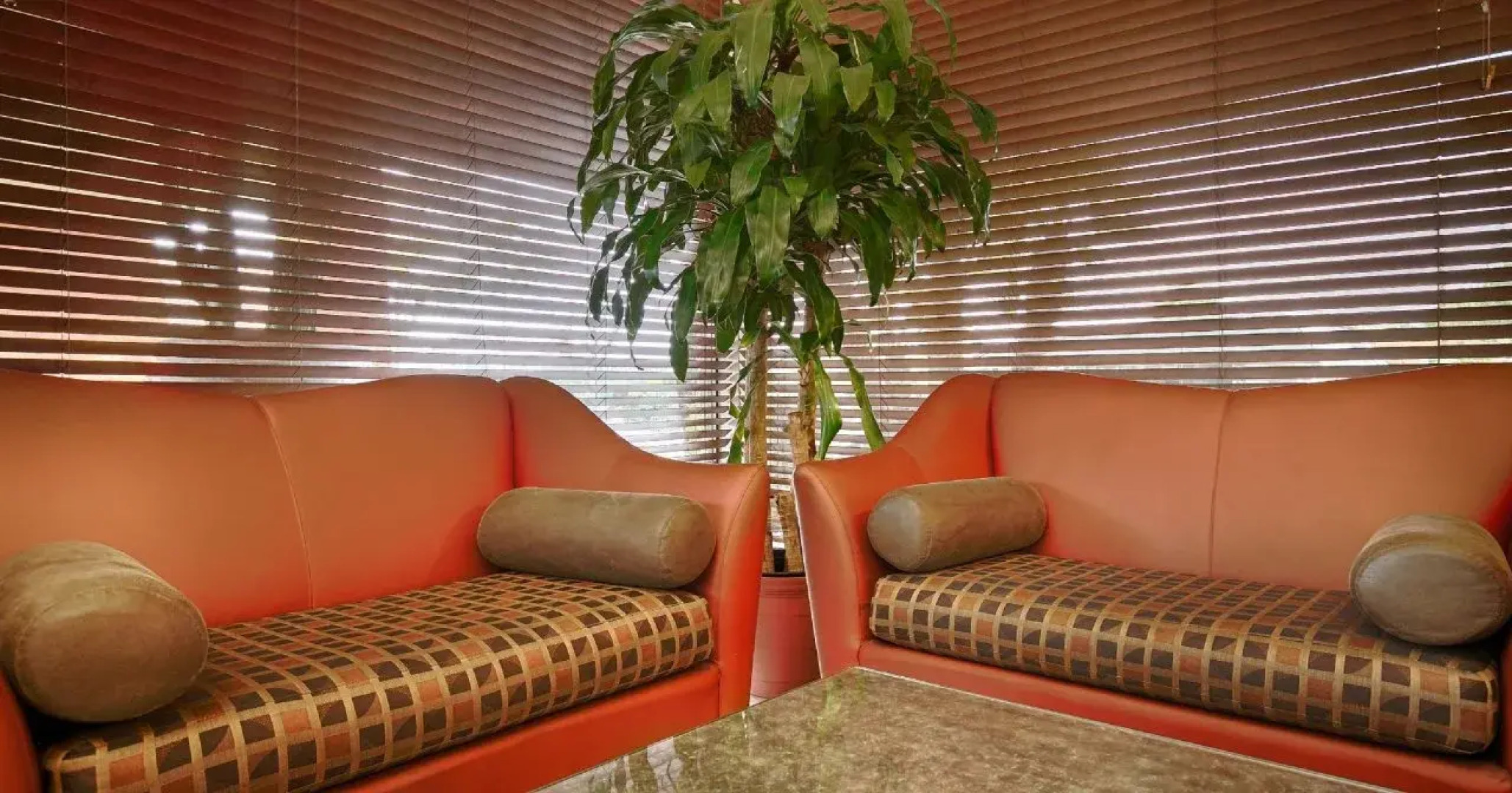 Best Western Royal Sun Inn & Suites