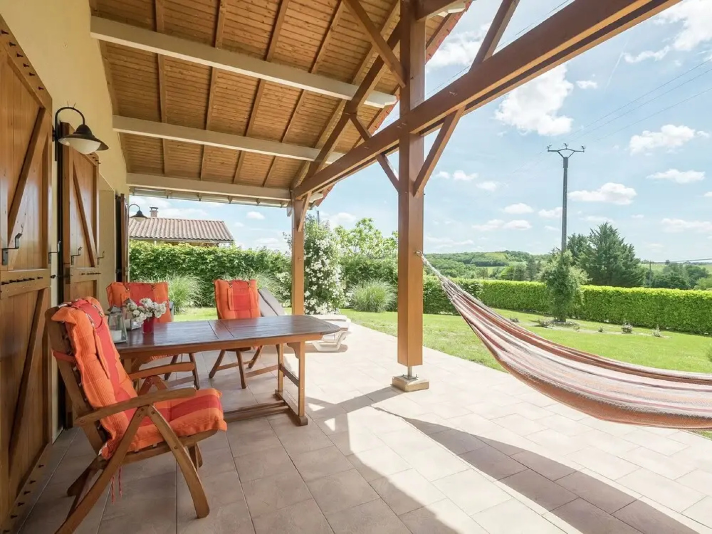 Spaciosu Holiday Home in Sadillac with Swimming Pool