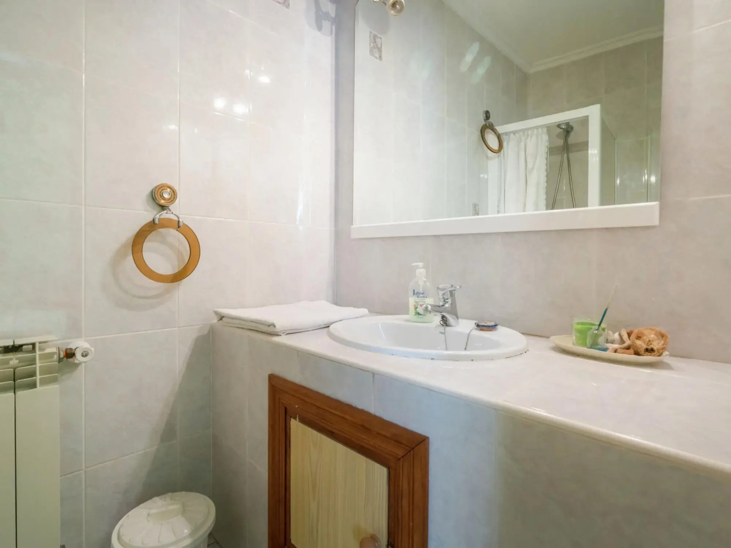 Inviting mansion in Salinillas de Buradón with pool