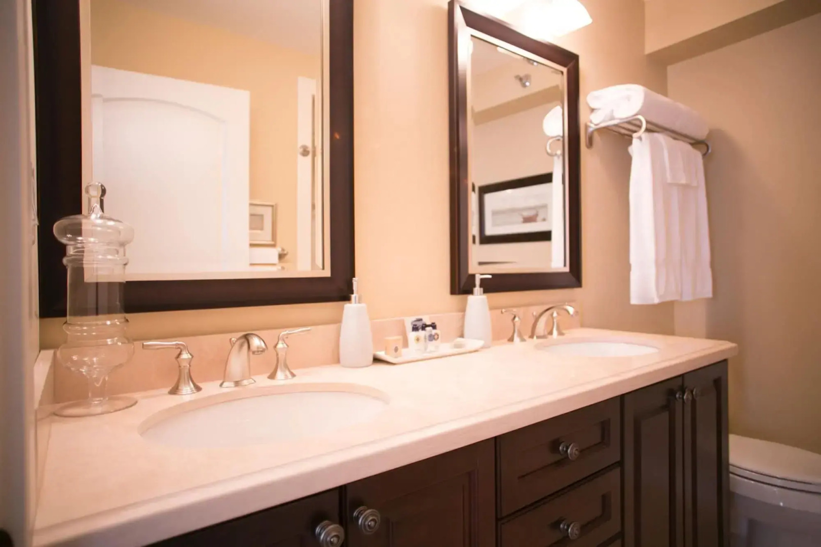 124 on Queen Hotel & Spa