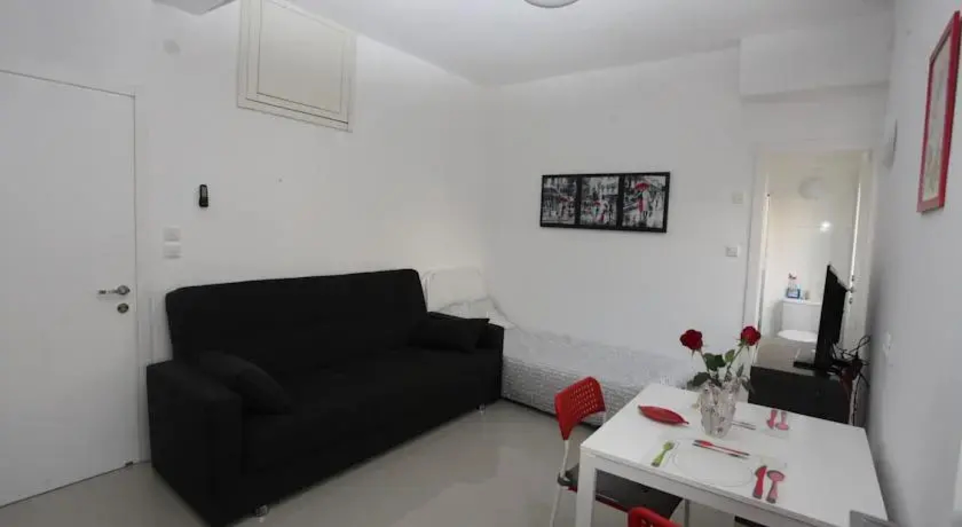 Incom Studios