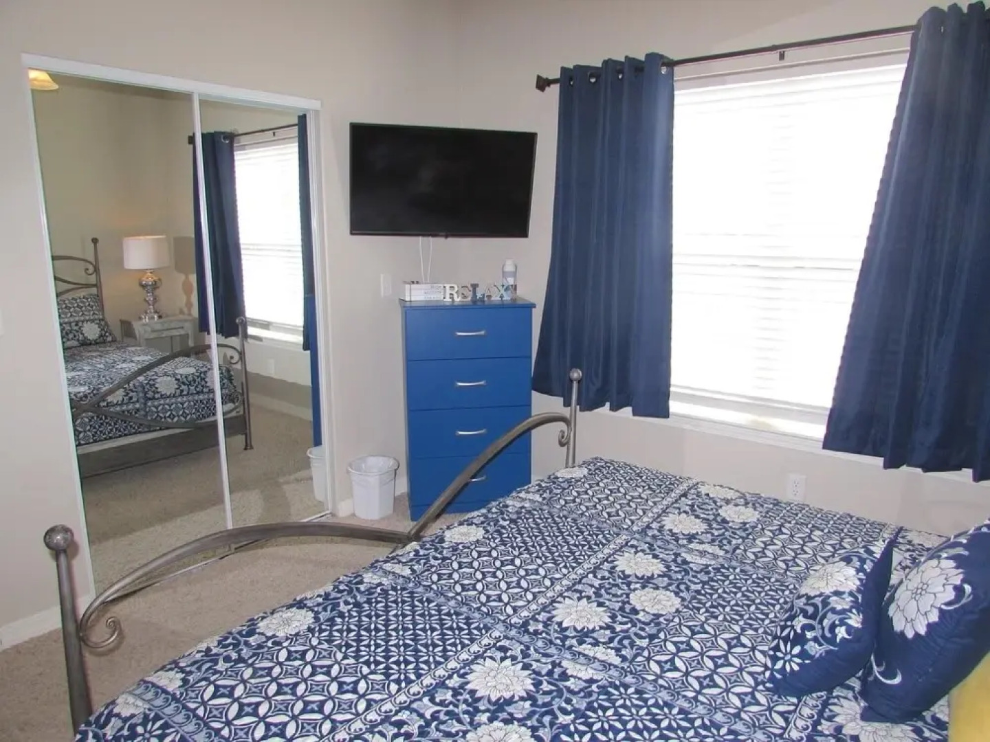 Condo A-7 3 Bedroom Condo by Redawning