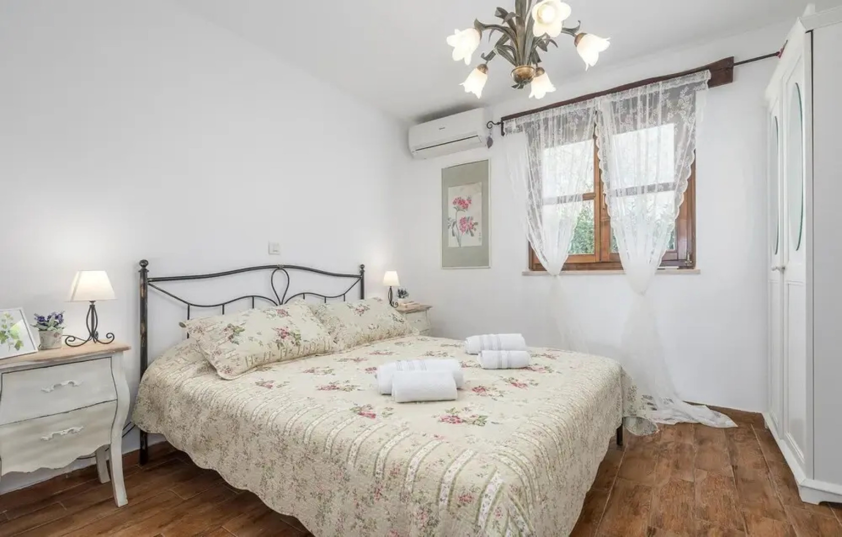 Amazing Home in Vosteni With 3 Bedrooms and Outdoor Swimming Pool