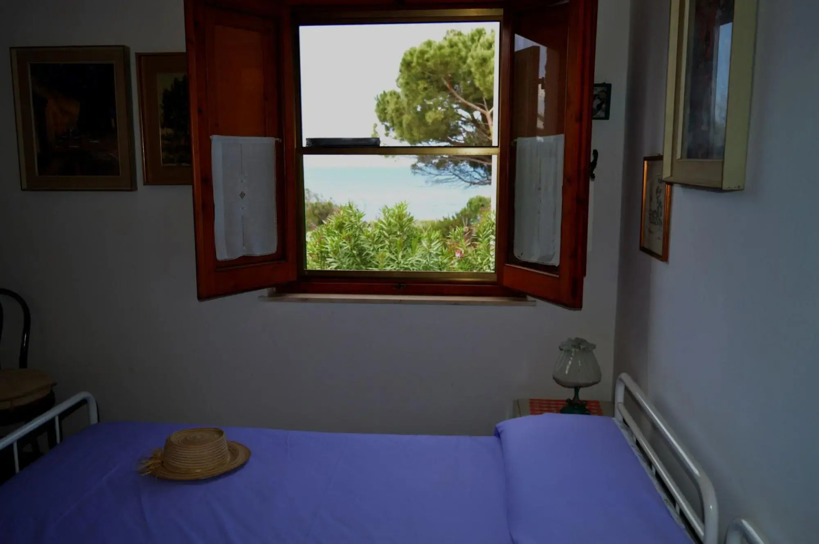 Holiday home with sea view on the beach of Is Arenas and Torre del Pozzo 300 meters from the sea sho-Casa Zinzella