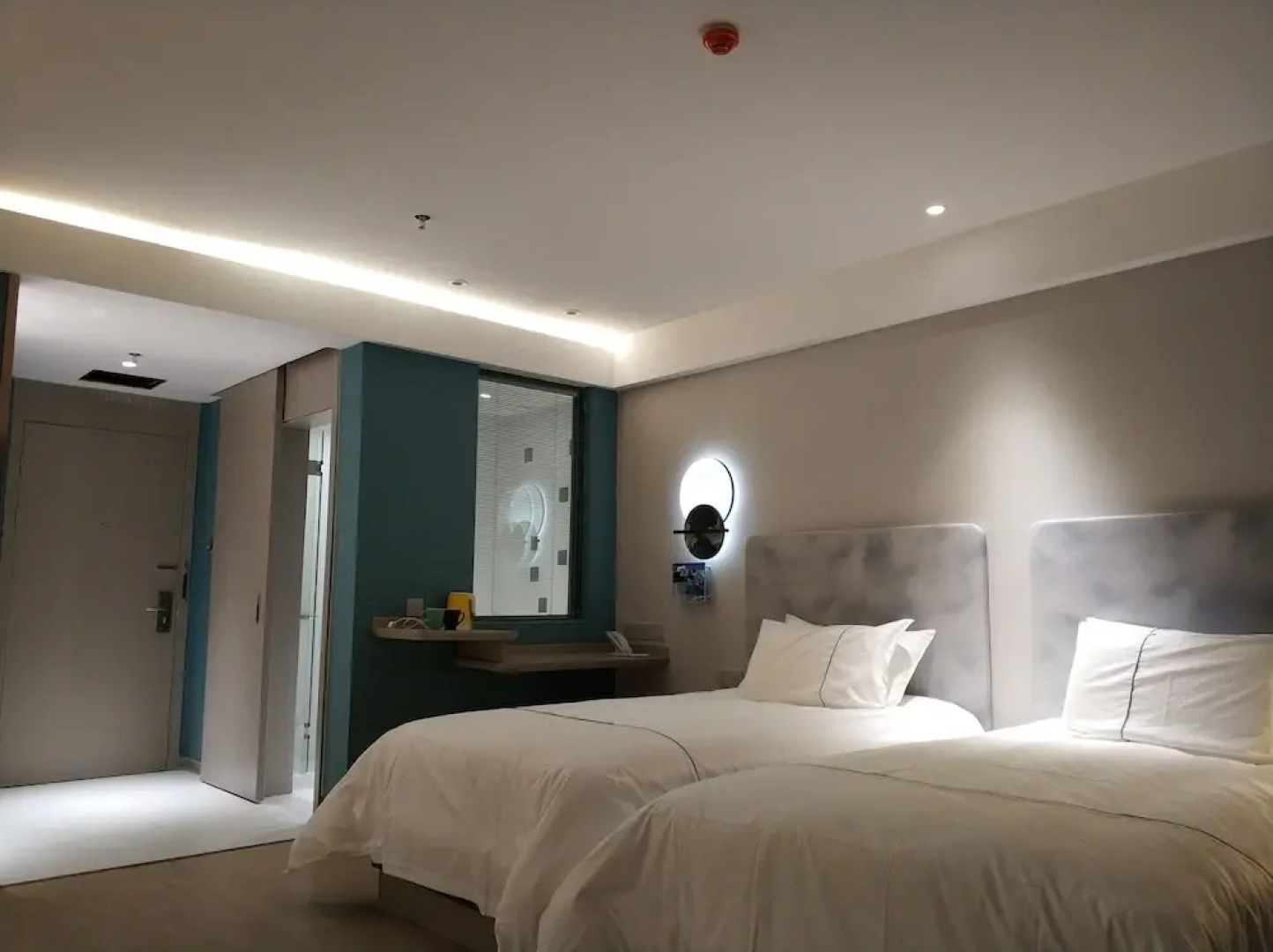 Shigatse Tashilhunpo Temple Magnolia Hotel