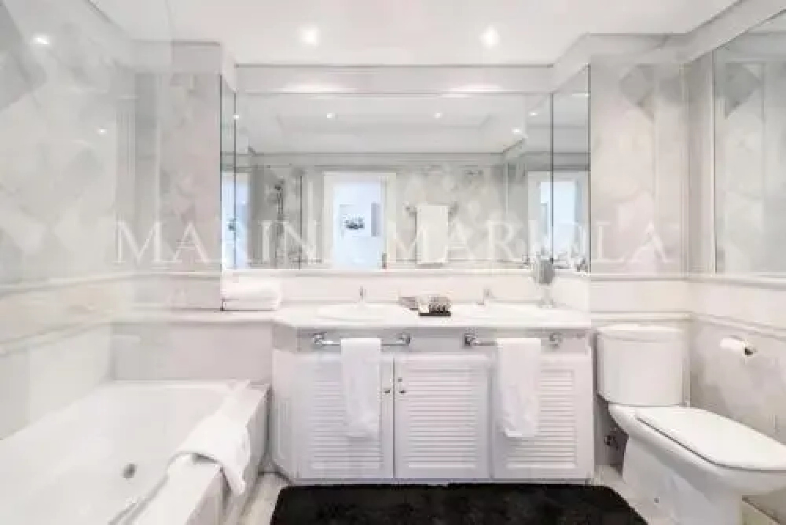 Marina Mariola Marbella