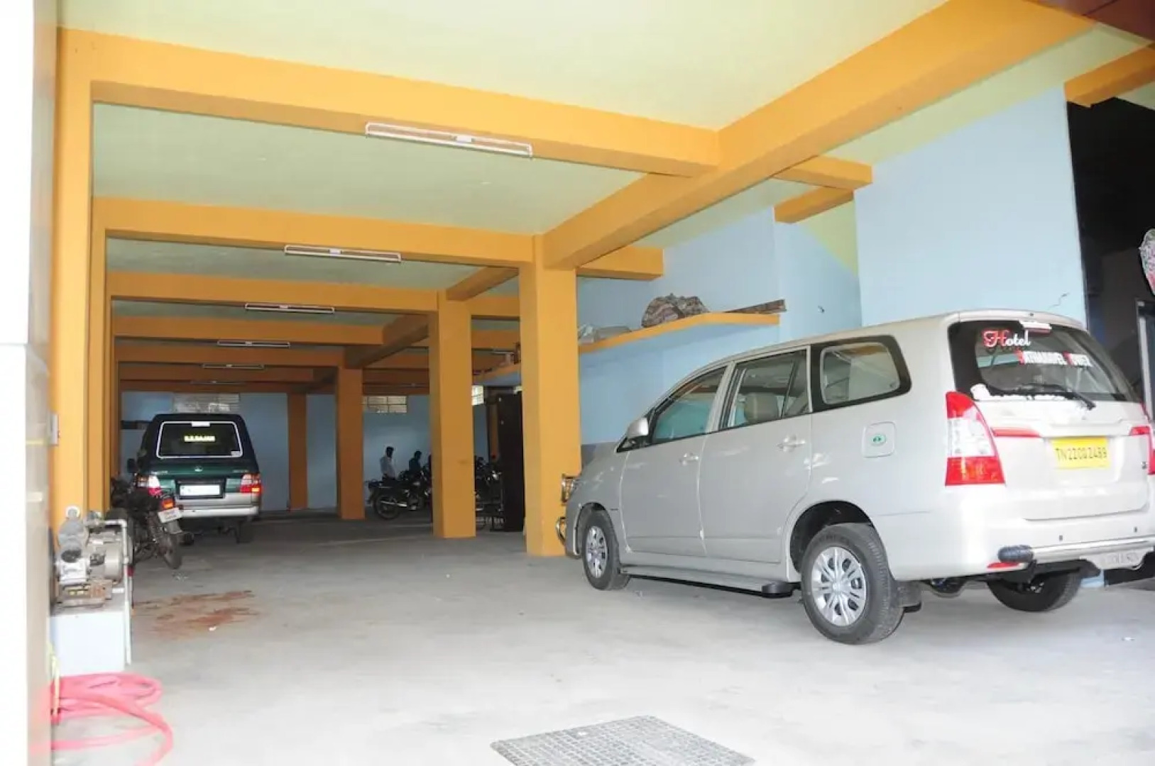 Hotel Rathnavel Towers