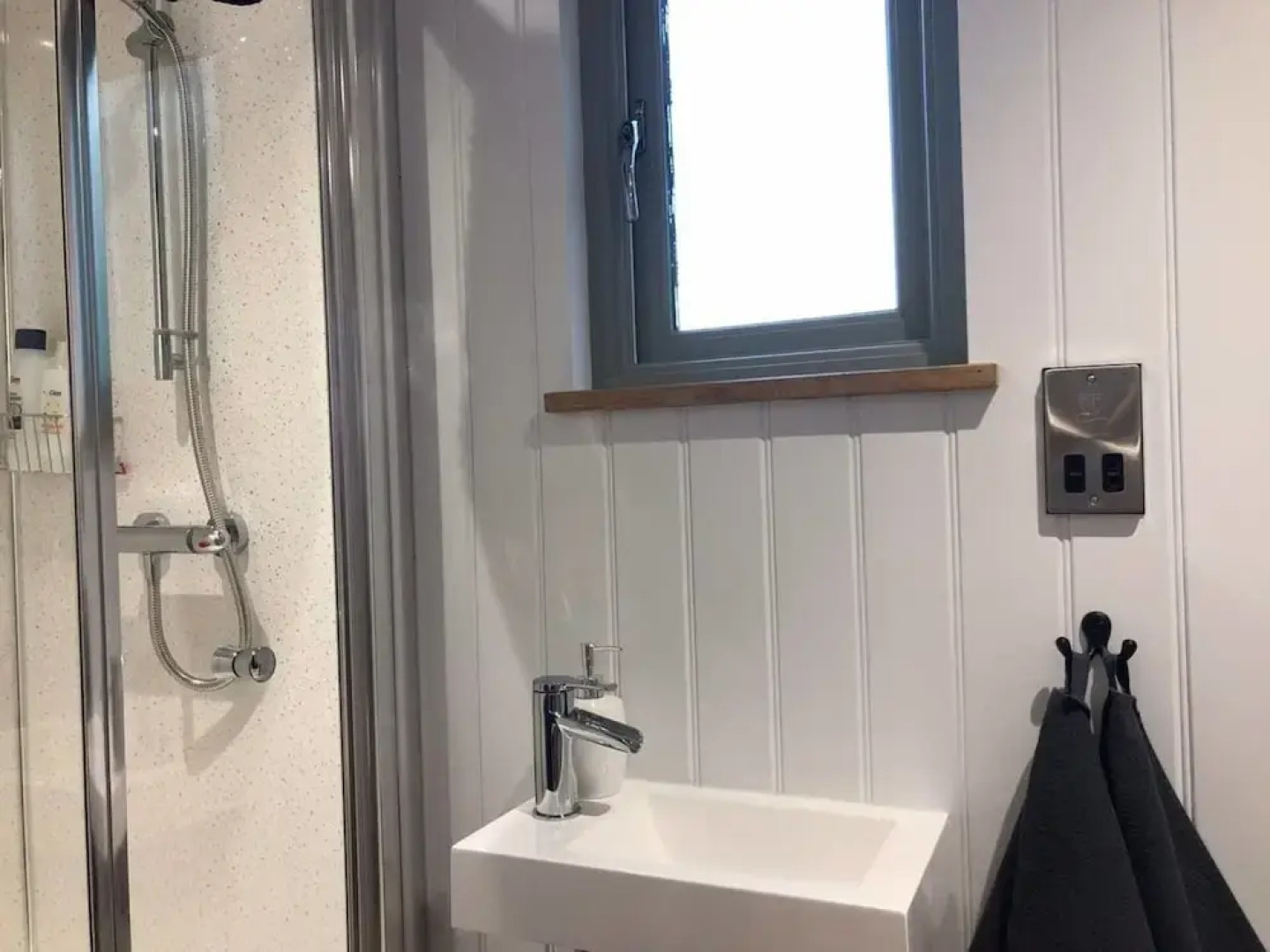 Bramleys Luxury Cabin