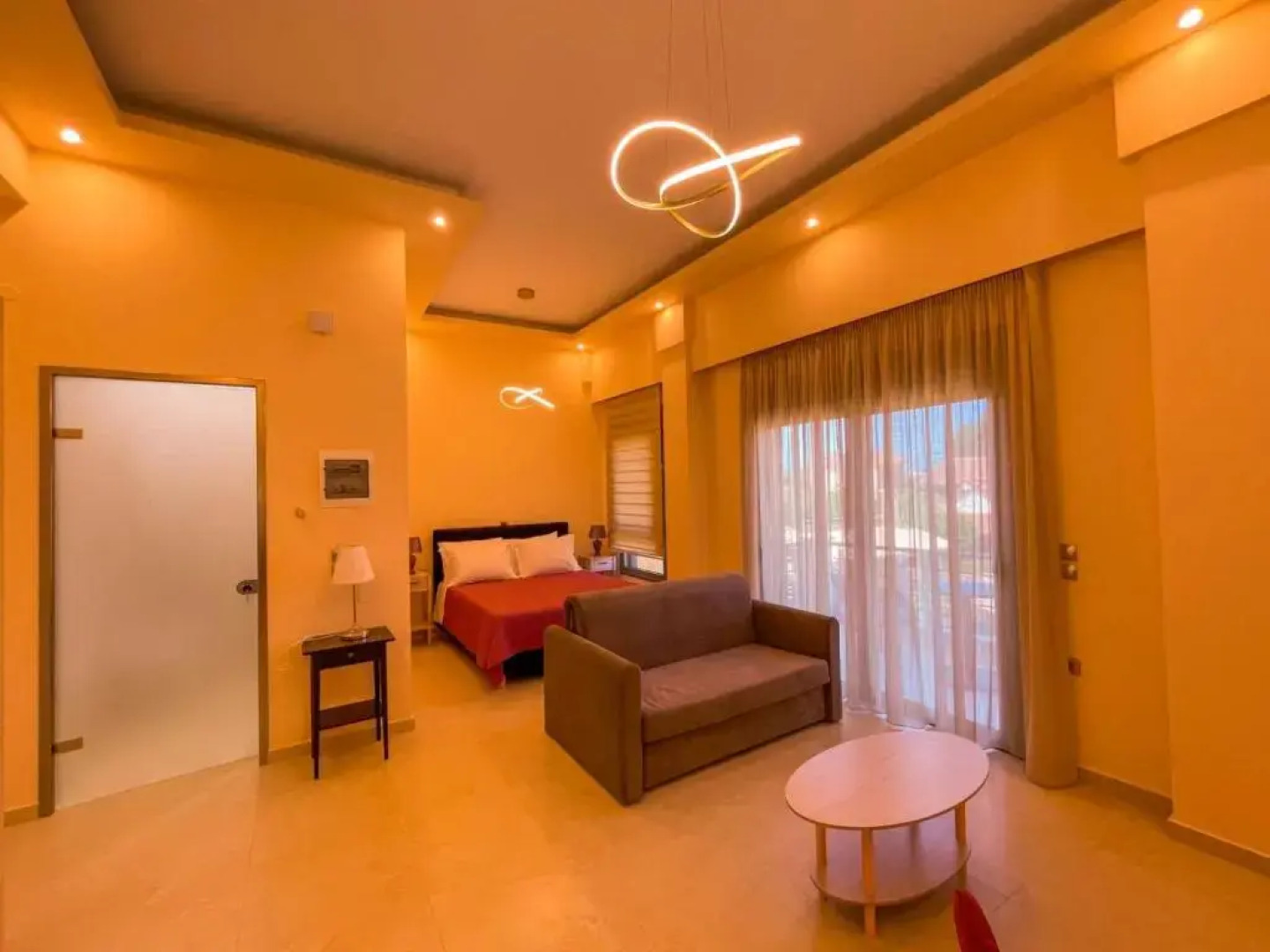 Nicolas Luxury Suites