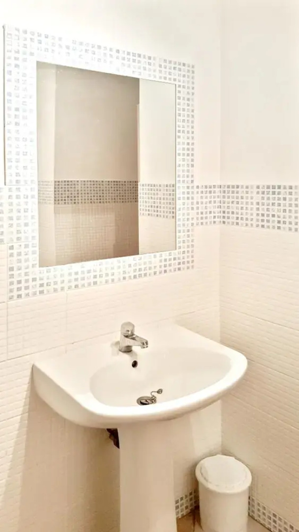 Apartment With 2 Bedrooms in Saint-cyr-sur-mer, With Enclosed Garden a