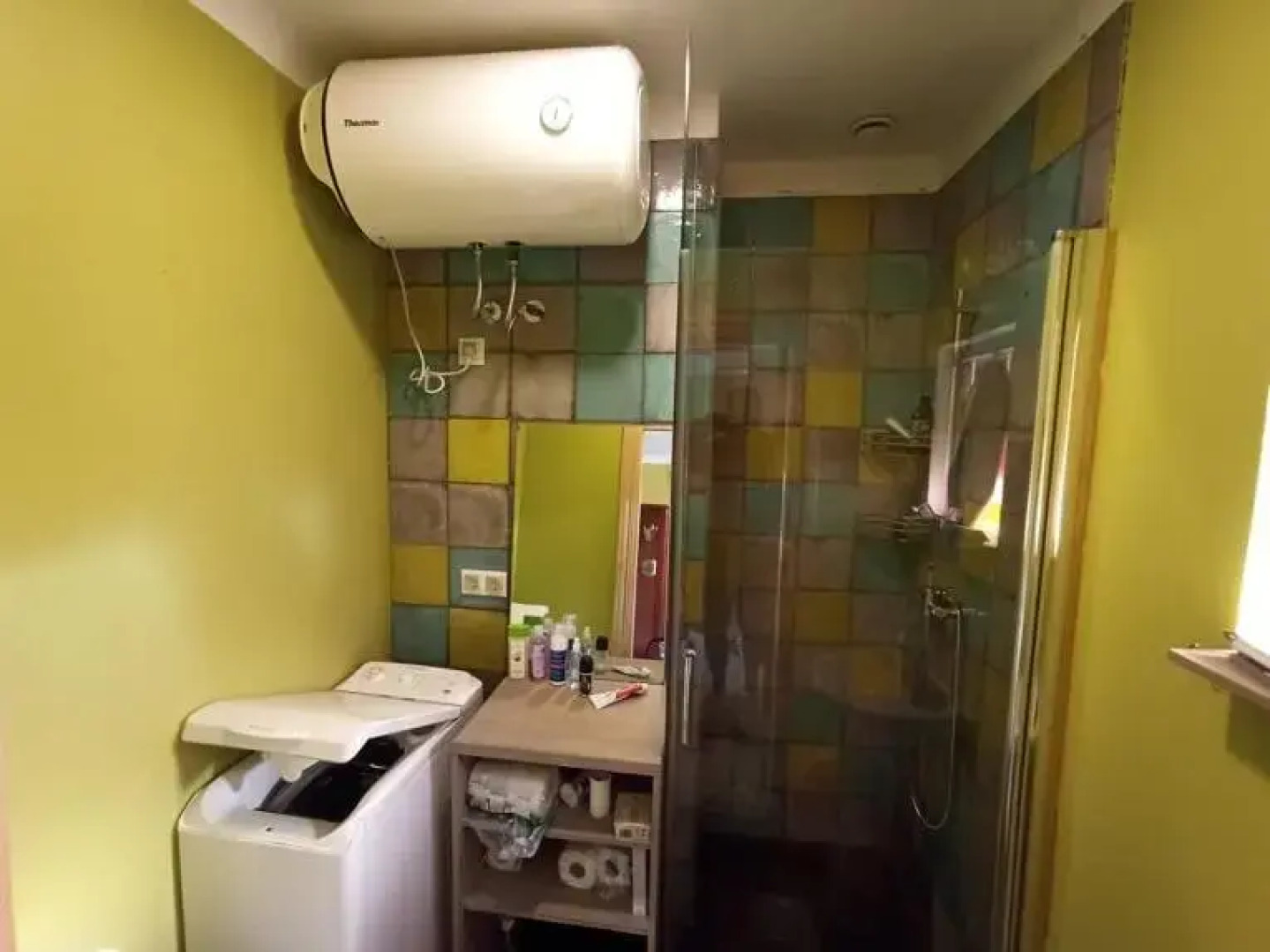 Vee Retro Studio Apartment