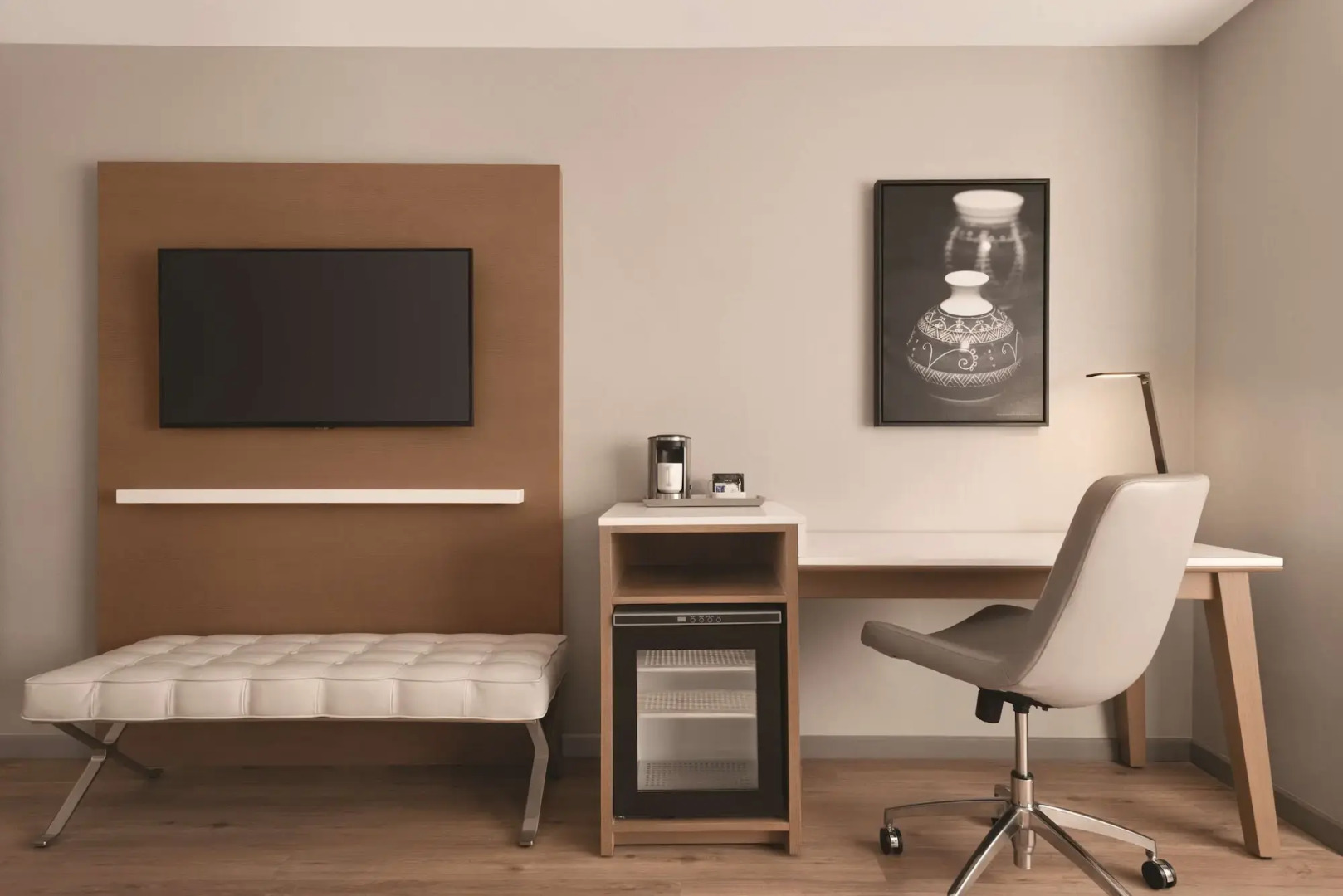 Ramada by Wyndham West Sacramento Hotel and Suites