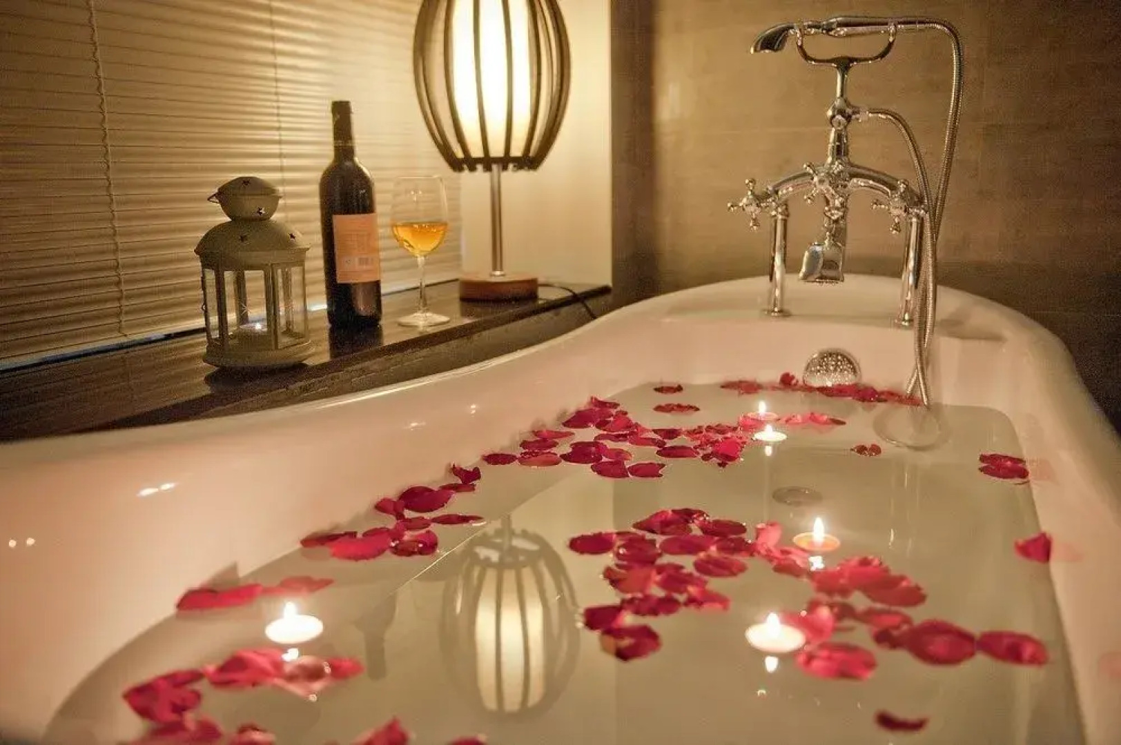 Guilin Crystal Crescent Moon Hotel