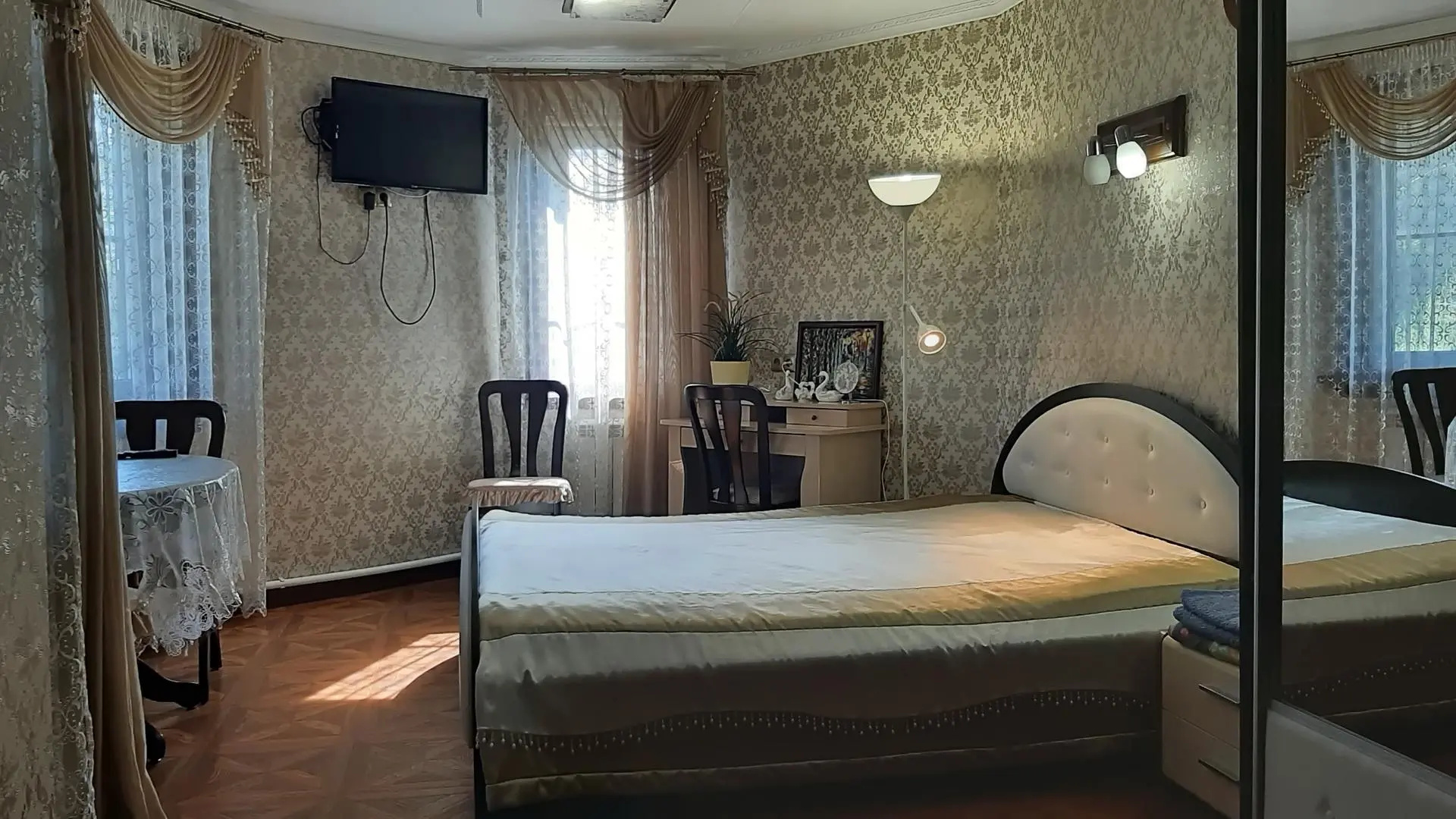 Усадьба Лебедь