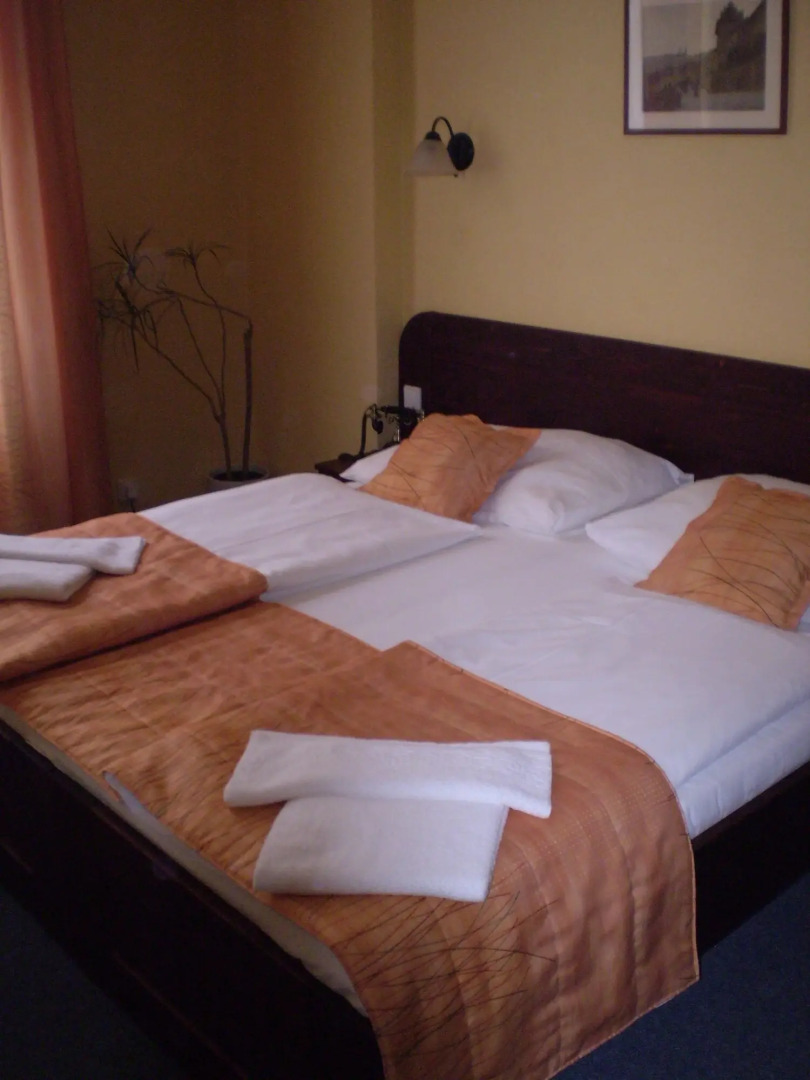 U Stare Pani - At the Old Lady Hotel