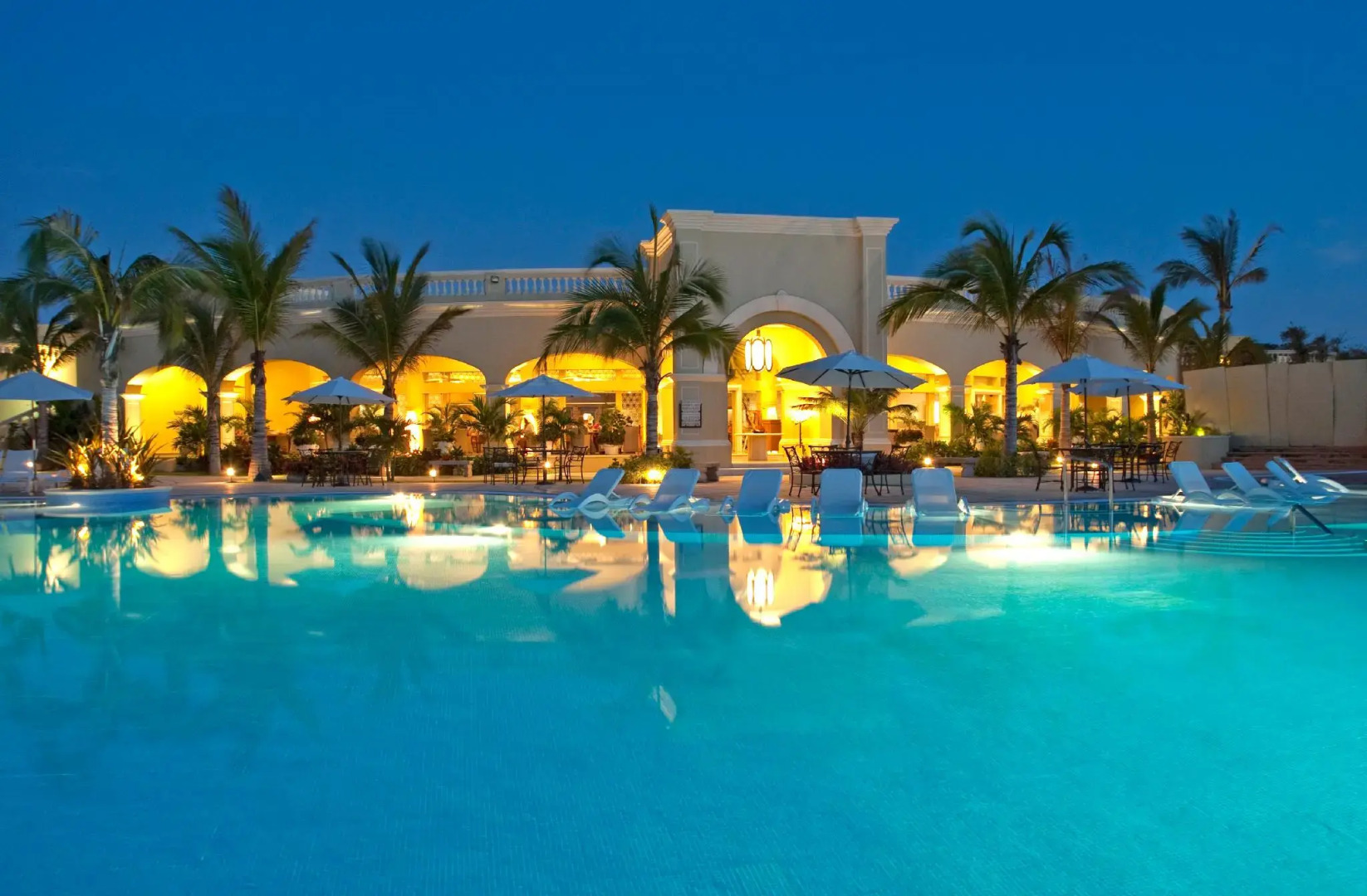 Pueblo Bonito Emerald Bay Resort & Spa - All Inclusive