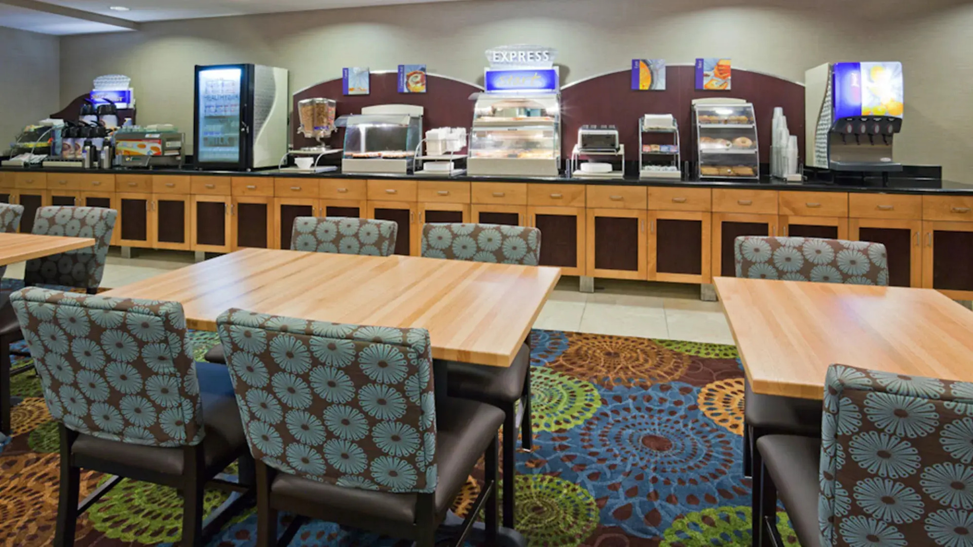 Holiday Inn Express & Suites Rochester – Mayo Clinic Area by IHG