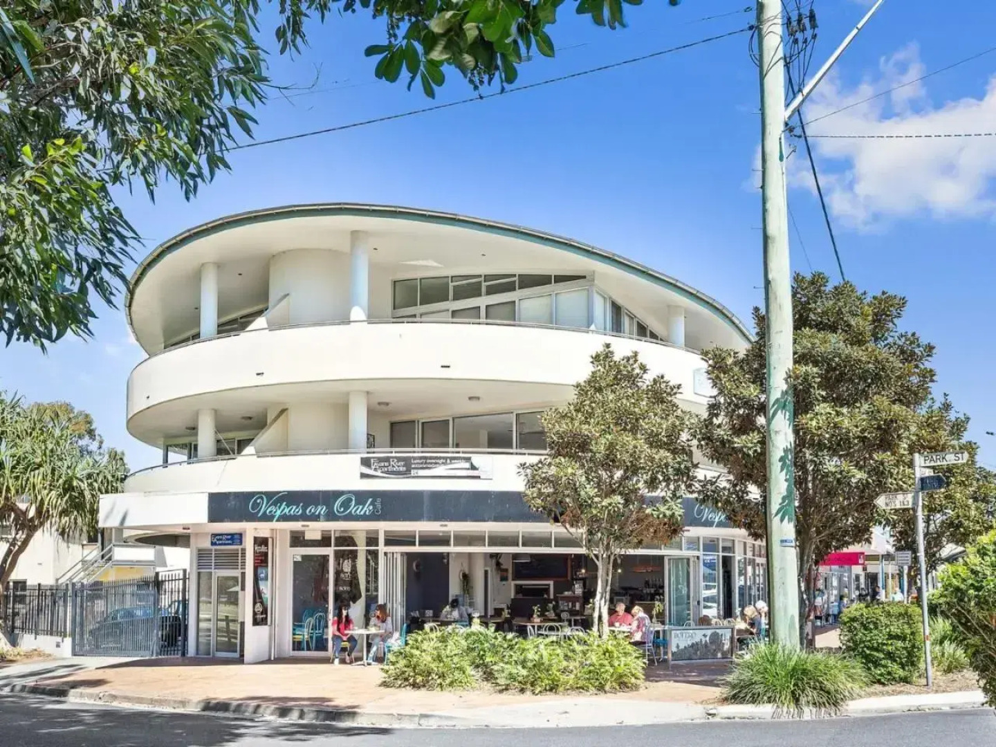 Unit 2 18 OAK STREET