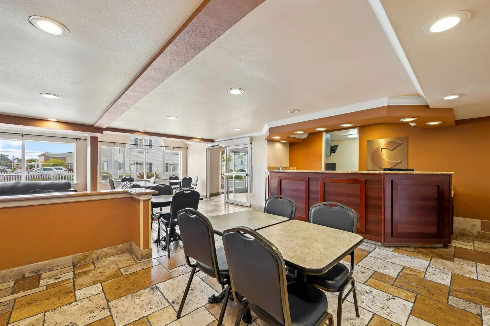 Comfort Inn & Suites Salinas City Center Area