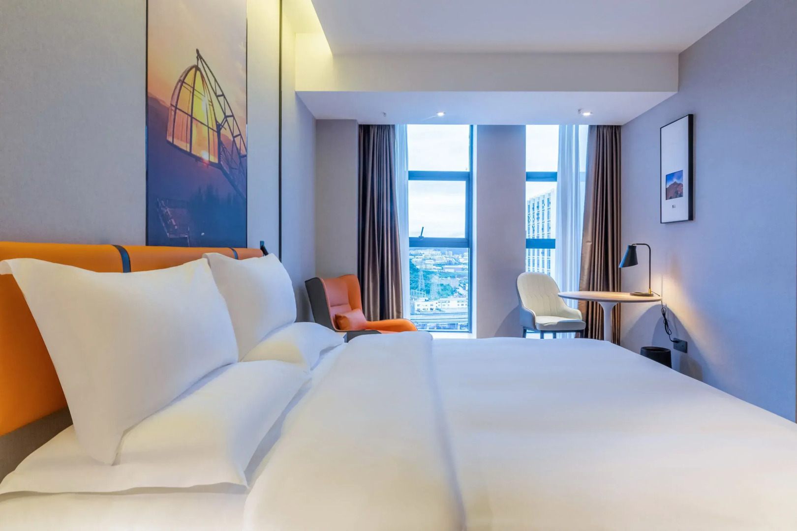 Qin Yue Shi Ye Hotel