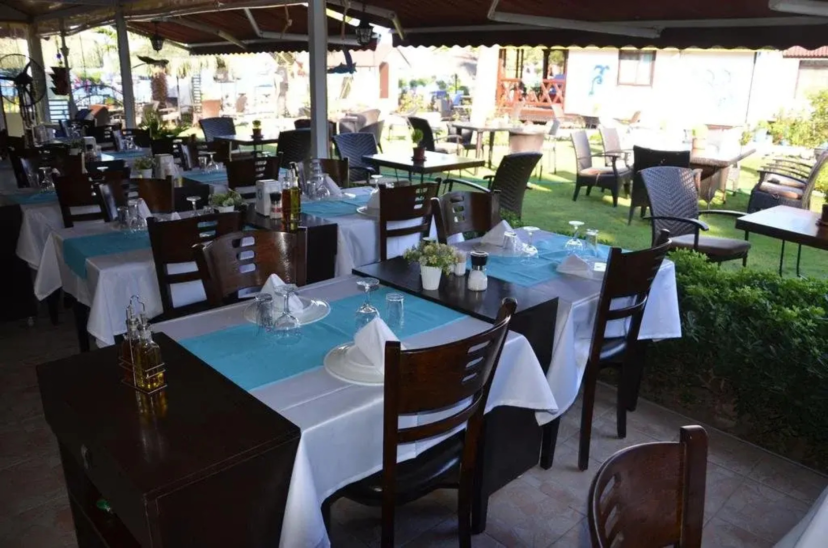 Blu Brezza Marine Hotel