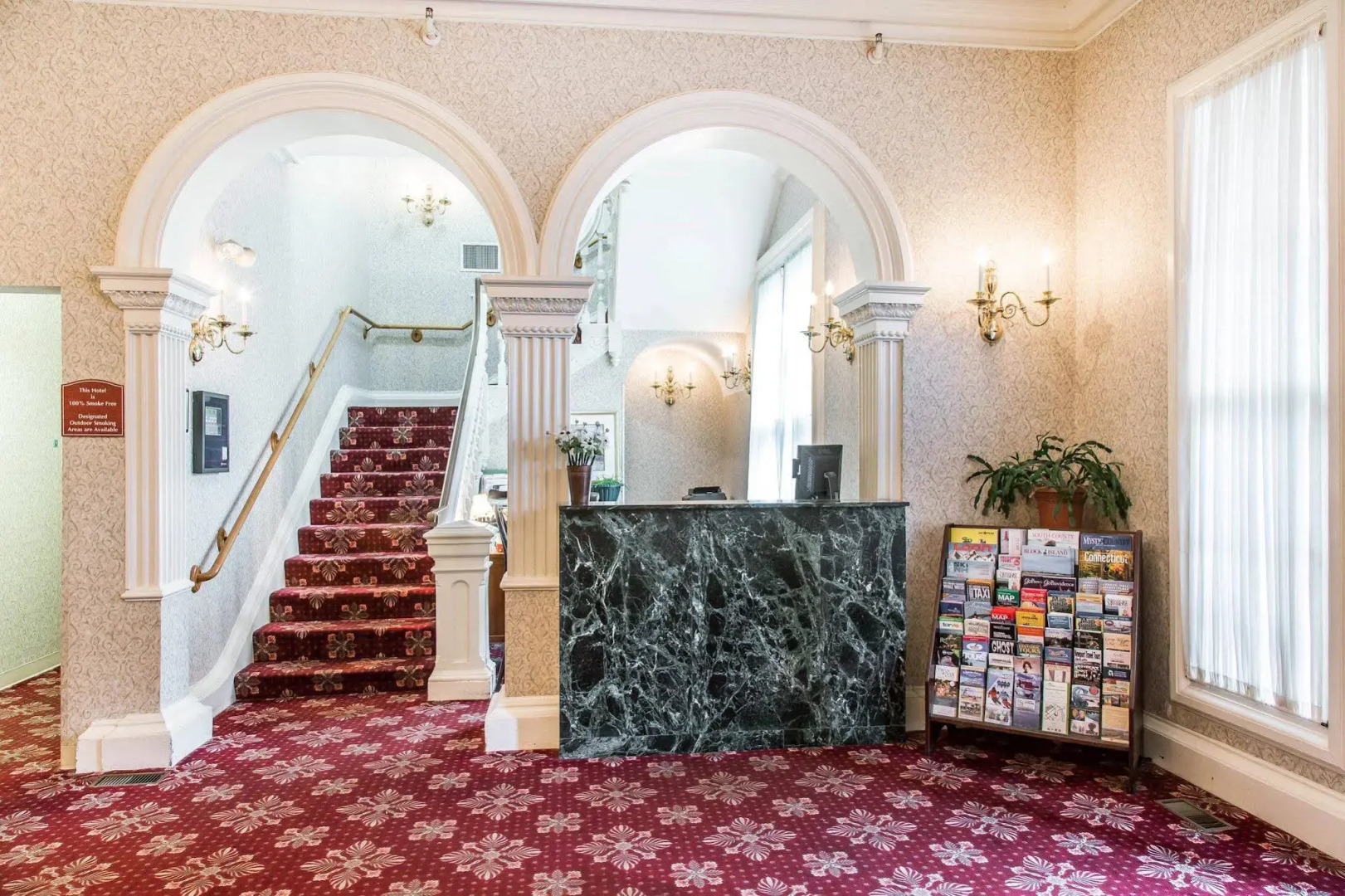 The Carriage House Inn Newport