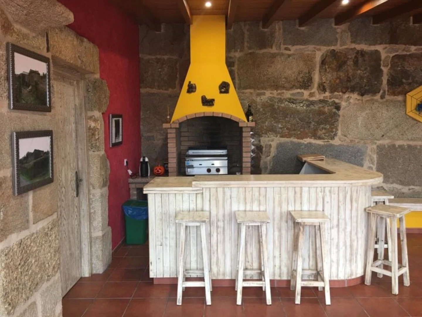 104093 -  House in A Estrada