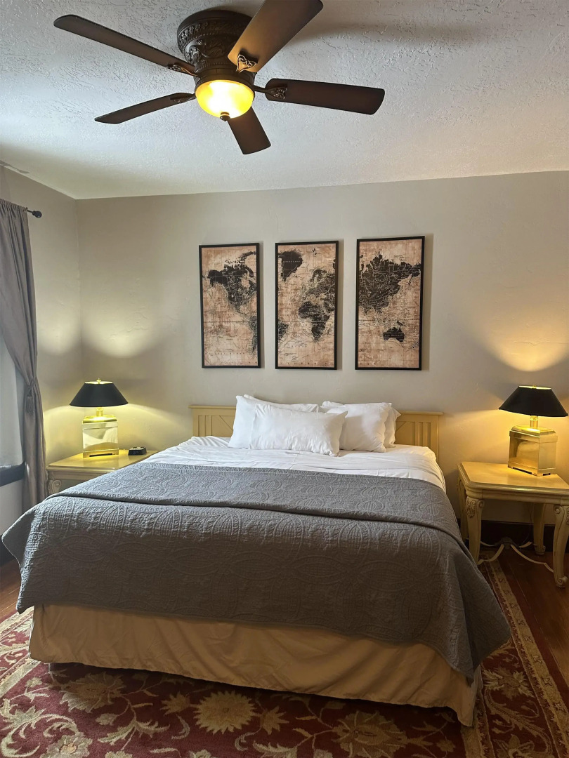 Riverside Hot Springs Inn & Spa - Adults Only