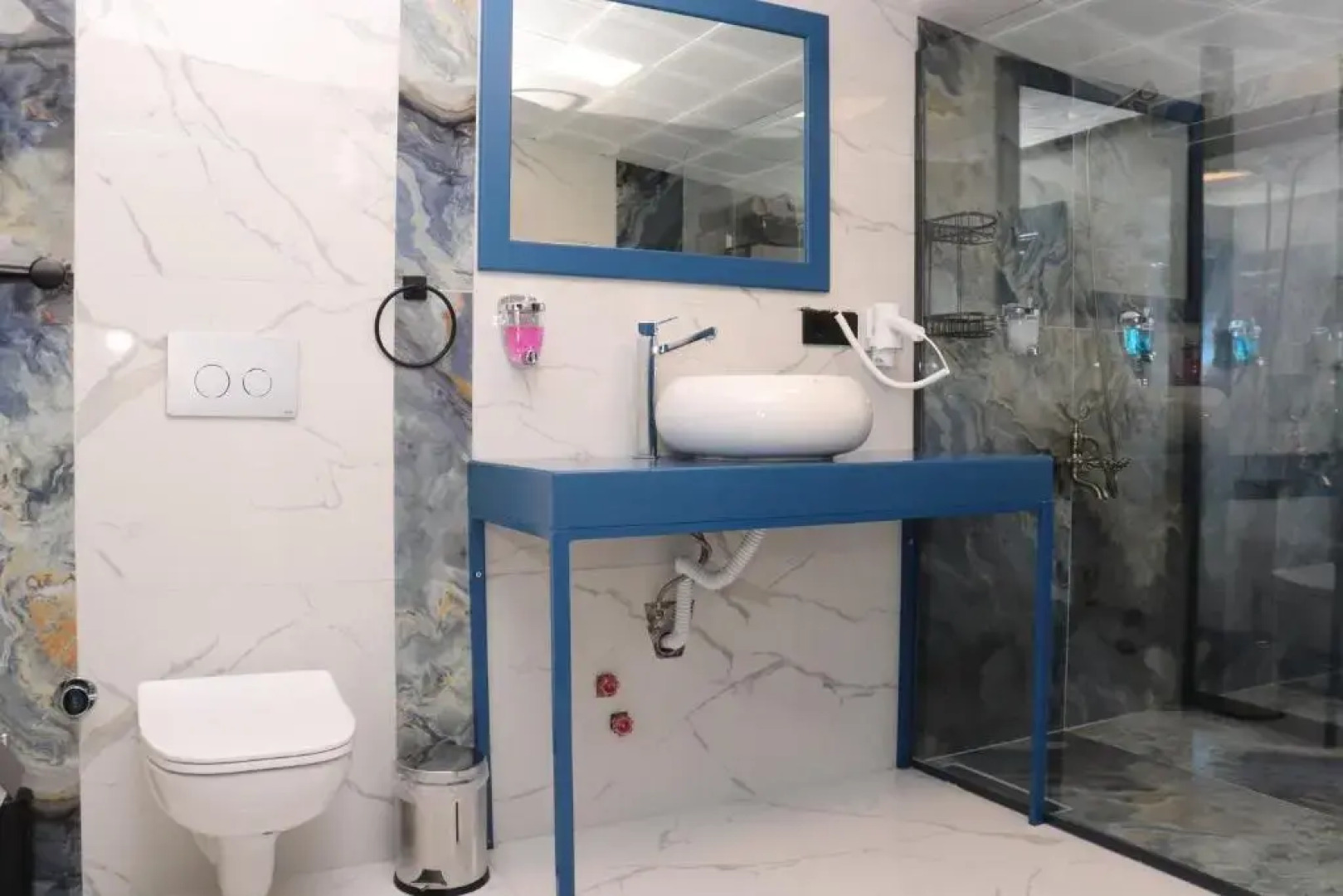 Blue Ay Boutique Hotel