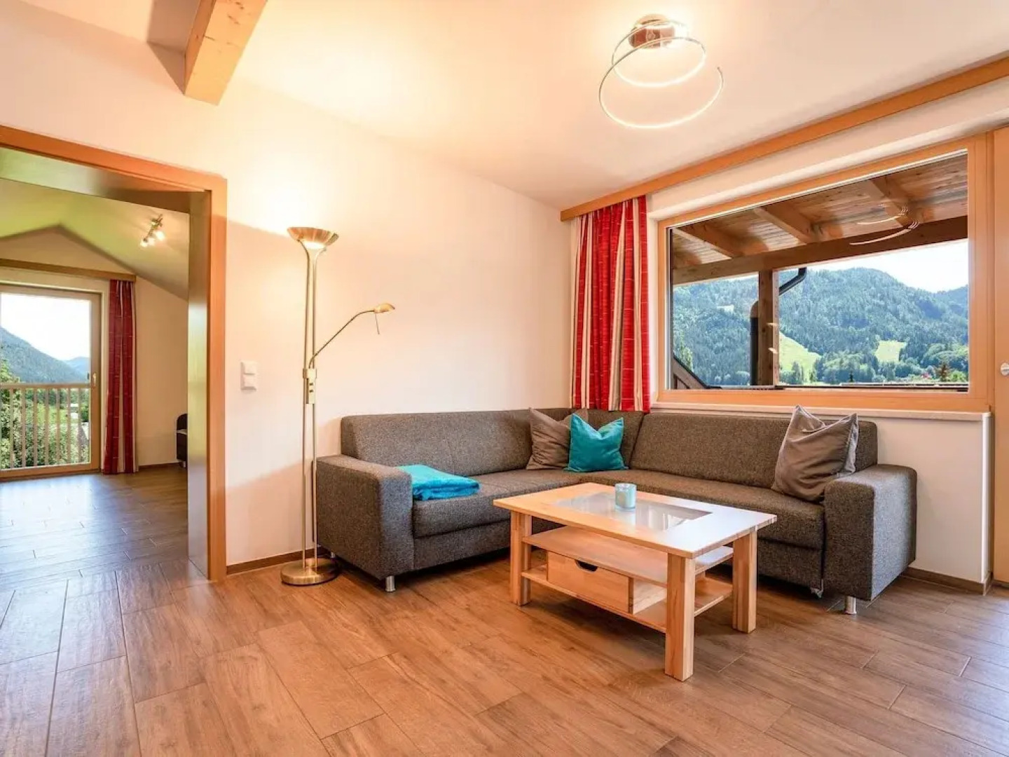 Sunlit Apartment near Ski Area in Weissensee
