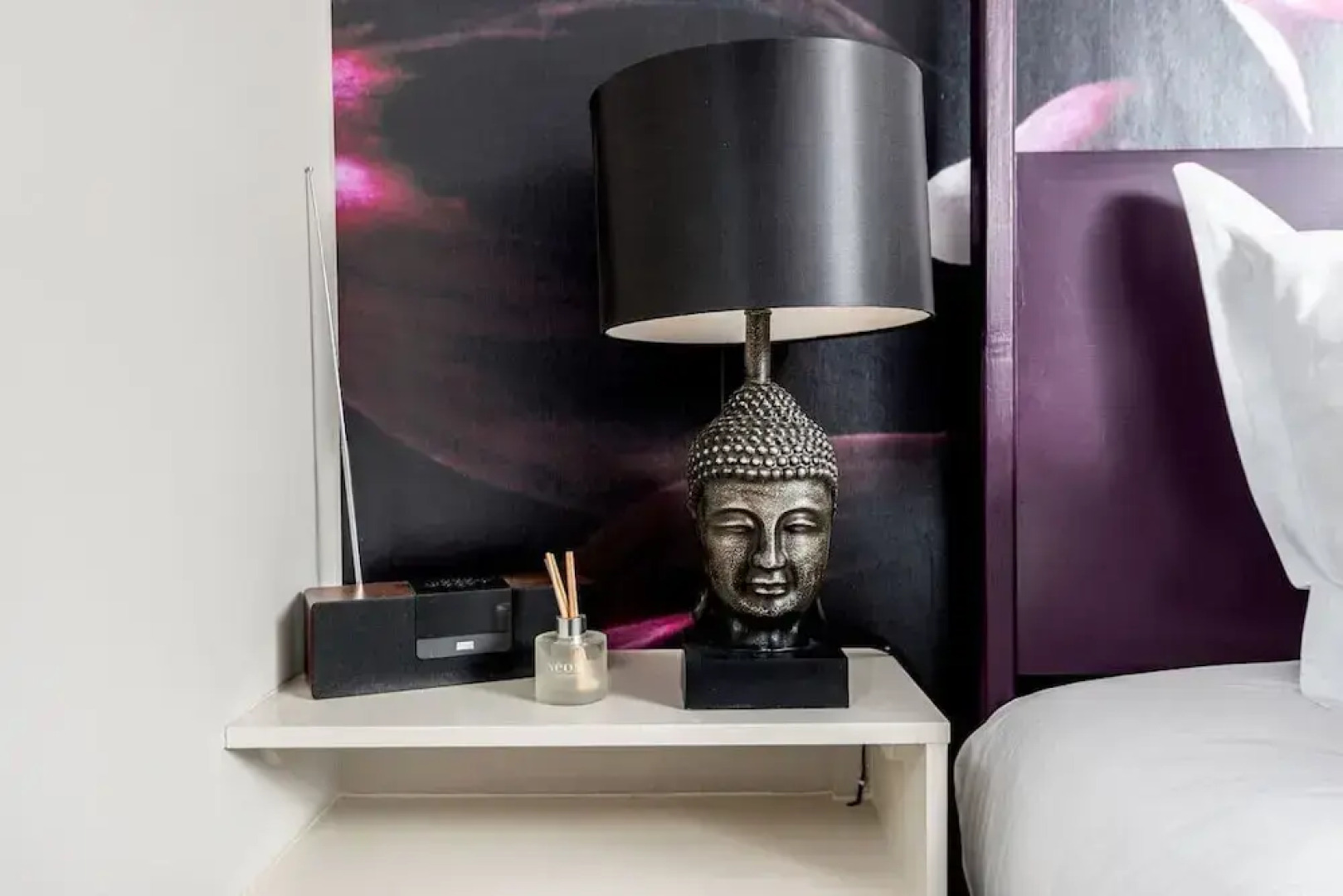 The Set - Room With En-suite